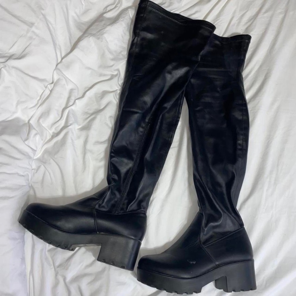 Chunky Wide calf boot